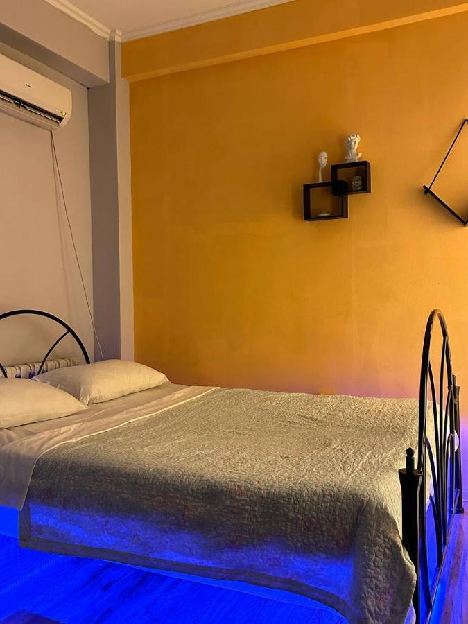 1-Room Apart. 21 On Usenbaeva 52 Near Eurasia Shopping Center بيشكيك المظهر الخارجي الصورة