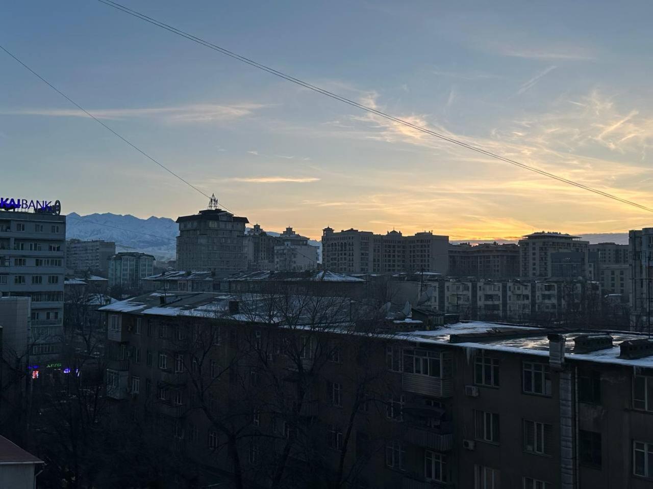 1-Room Apart. 21 On Usenbaeva 52 Near Eurasia Shopping Center بيشكيك المظهر الخارجي الصورة