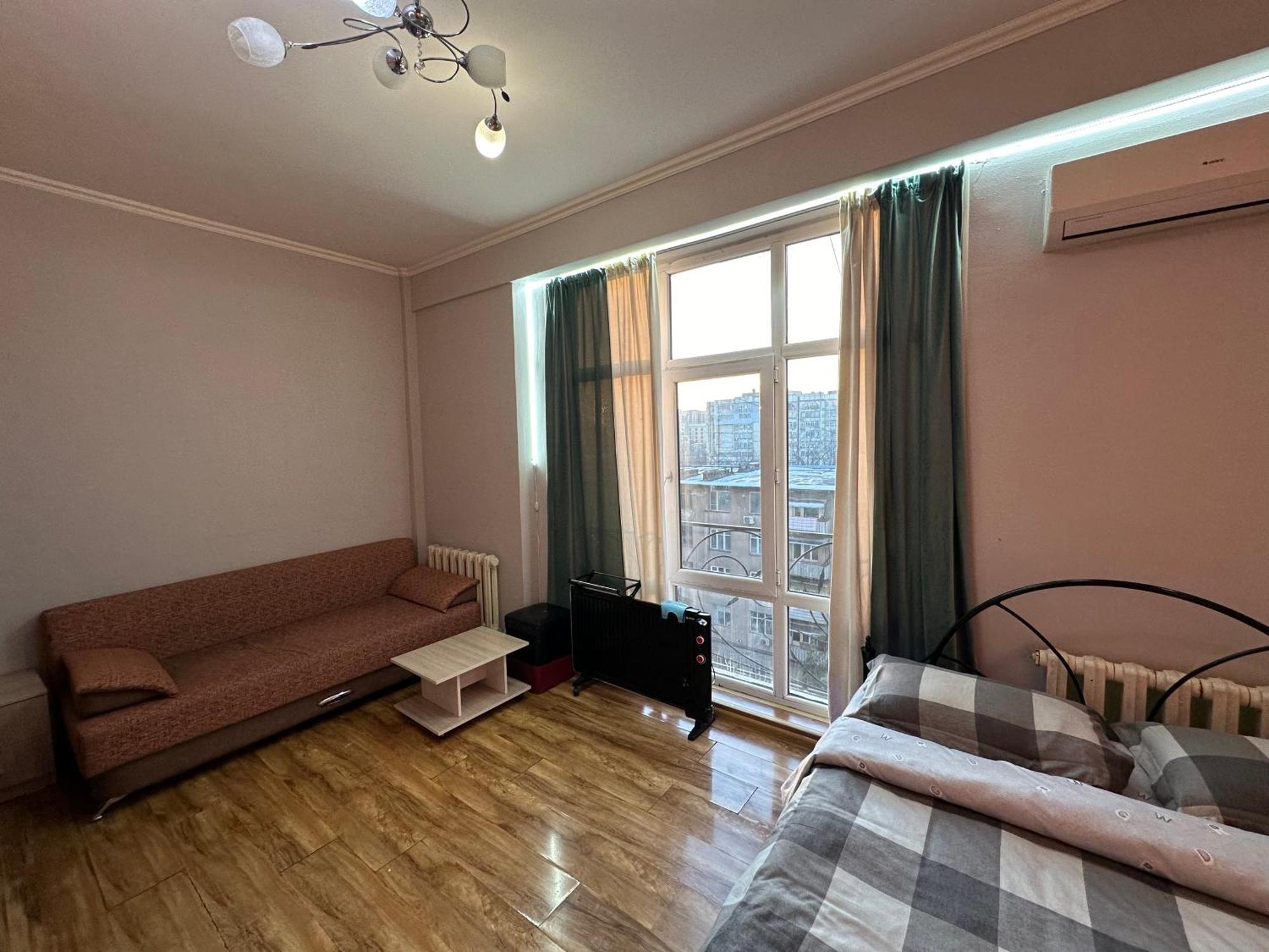1-Room Apart. 21 On Usenbaeva 52 Near Eurasia Shopping Center بيشكيك المظهر الخارجي الصورة