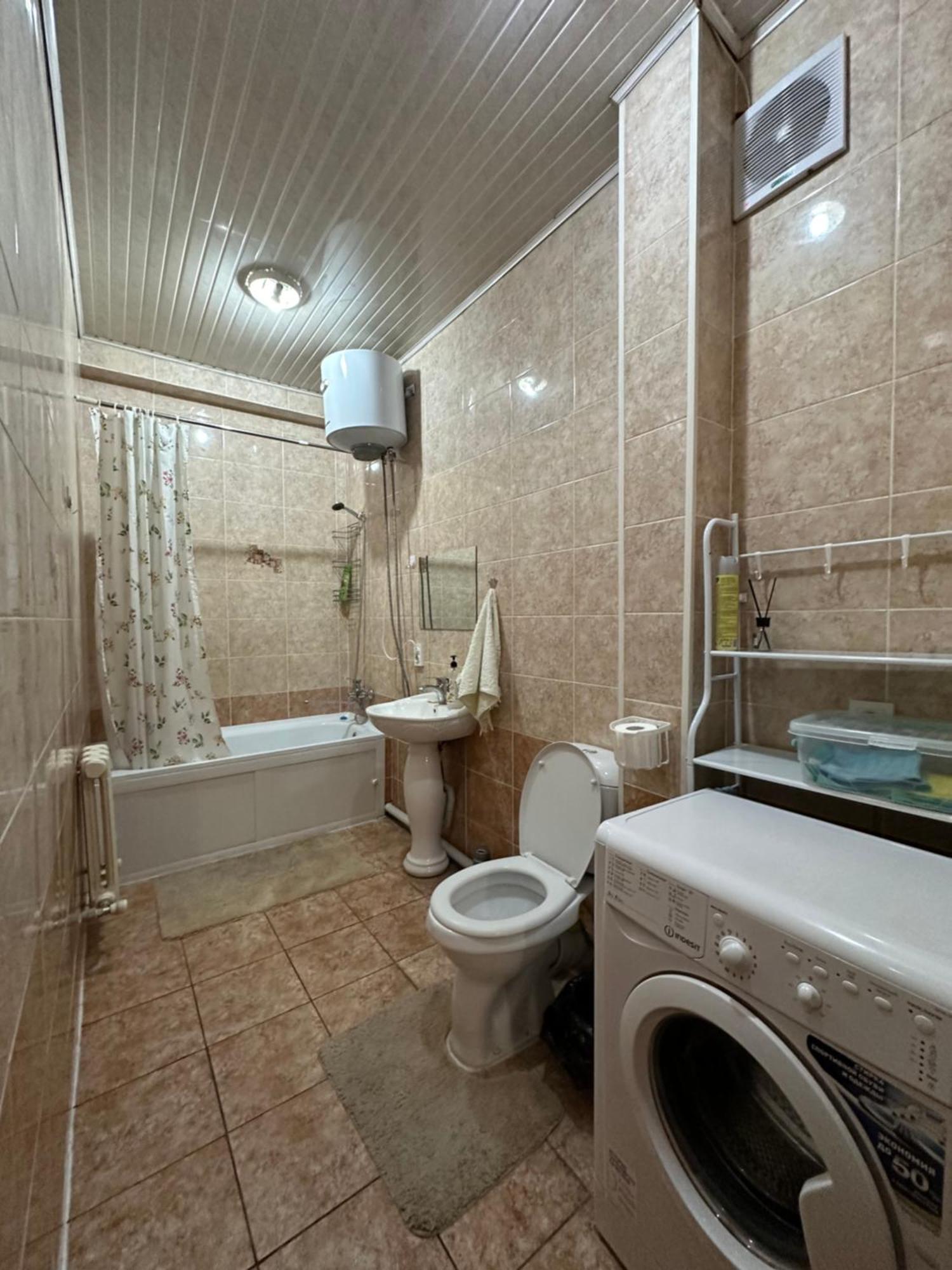 1-Room Apart. 21 On Usenbaeva 52 Near Eurasia Shopping Center بيشكيك المظهر الخارجي الصورة